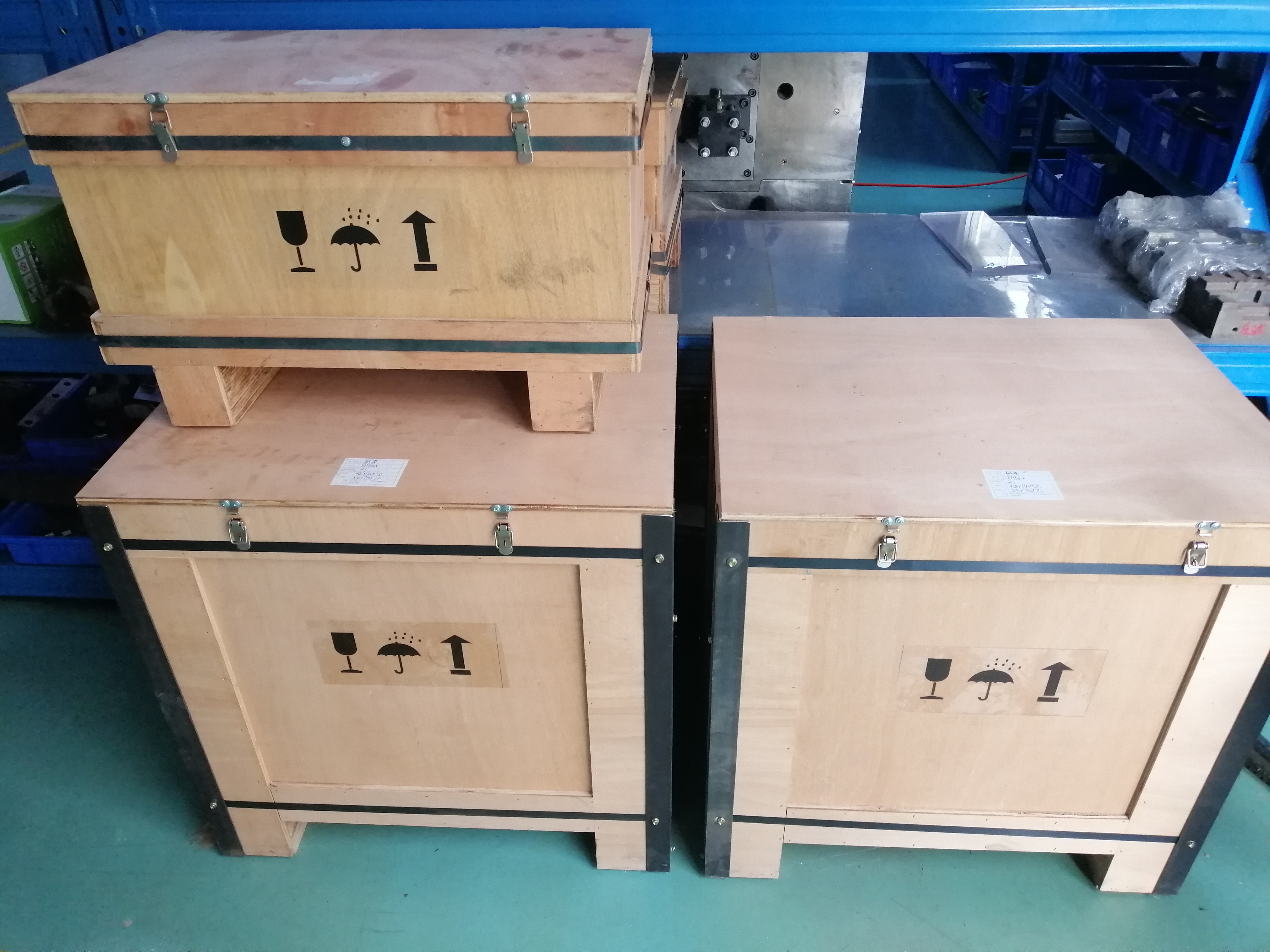 Mould packing and delivery