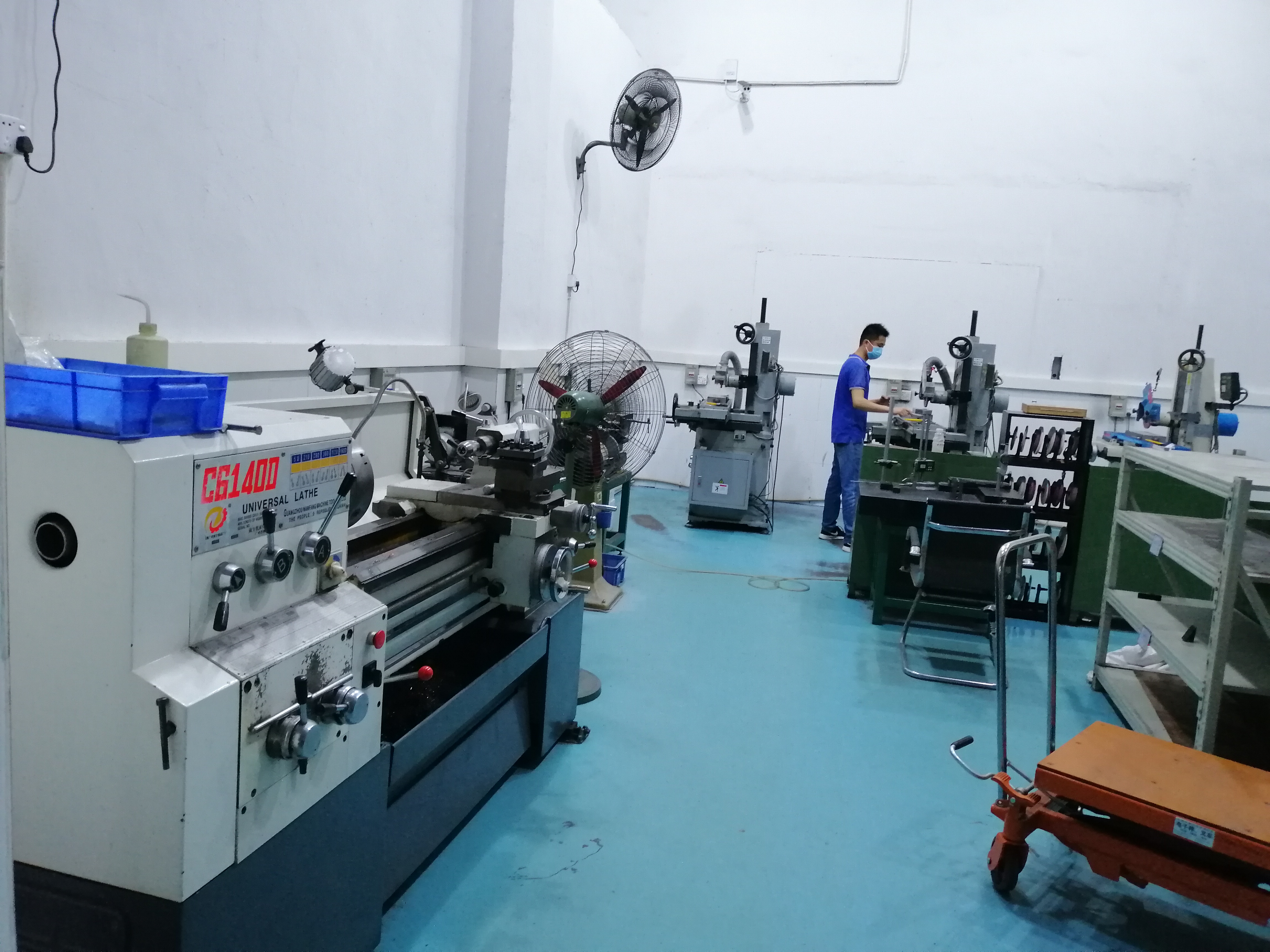 Grinding machine